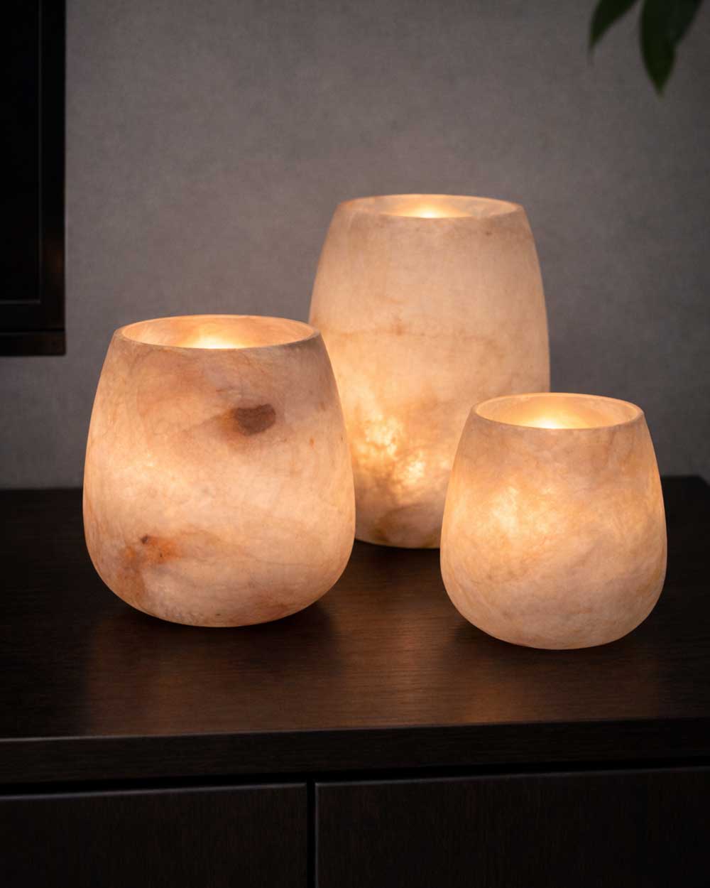 <span style="text-decoration: underline;">Alabasters</span>