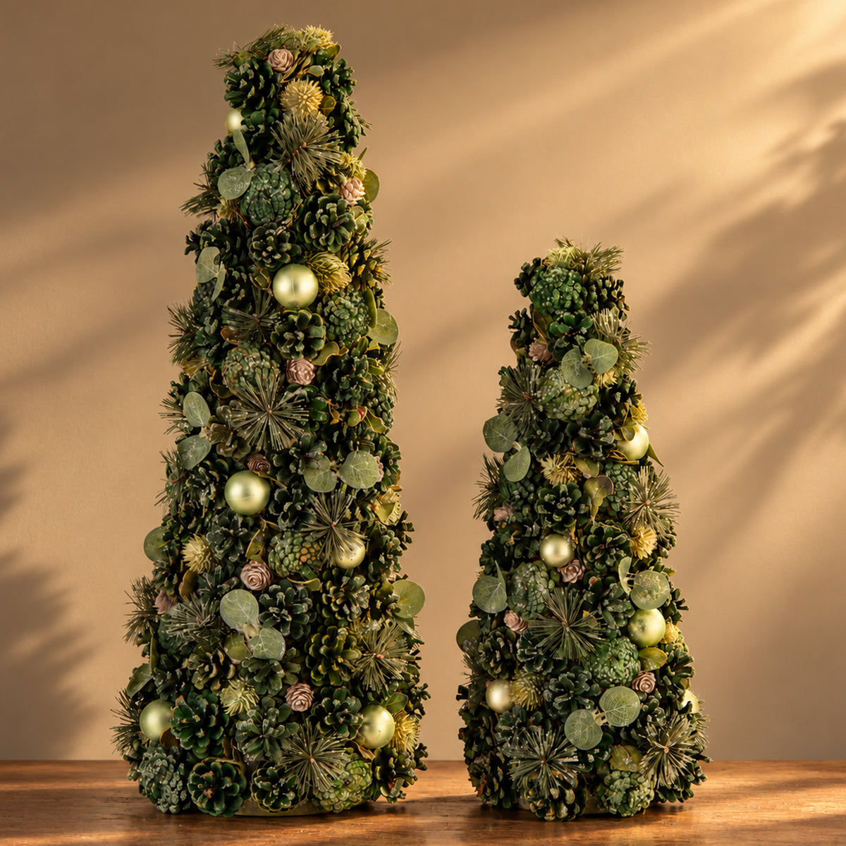 Decoratieve dennenappel kegel groen - 70cm